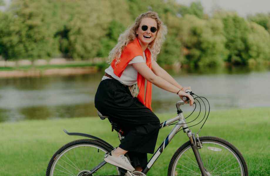 pretty-active-female-bicyclist-rides-bike-poses-n-2021-10-21-03-37-53-utc